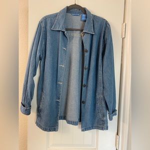 Denim shirt/Light denim jacket